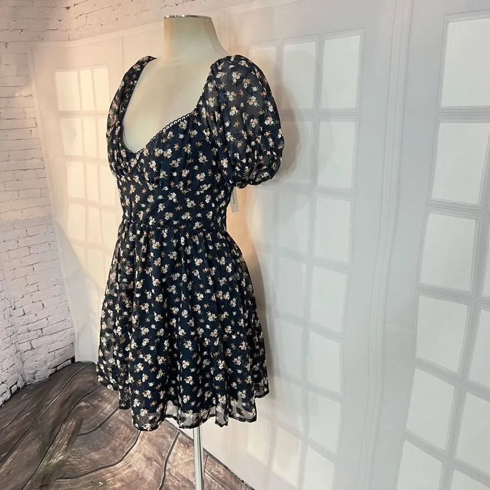 Trixxi Francesca's Willa Floral Puff Sleeve Mini Dress Navy Blue Large NWT - Picture 3 of 11